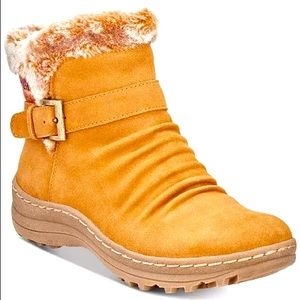 BareTraps  Arlow Cold-Weather Boots